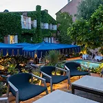 Hotell Le Yaca