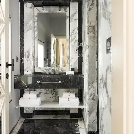 Hotel Le Yaca Saint-Tropez