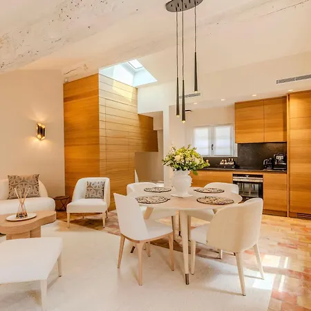 Hotell Le Yaca Saint-Tropez
