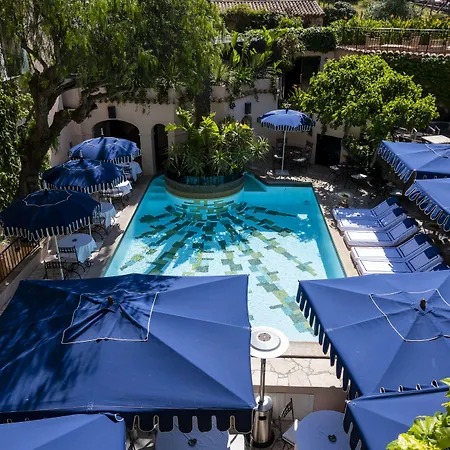 Ξενοδοχείο Le Yaca 5*